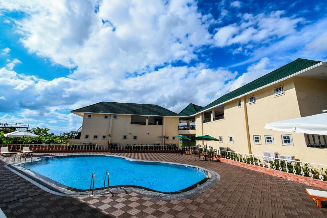 Faith Cricket Club & Resort Bhopál Kültér fotó