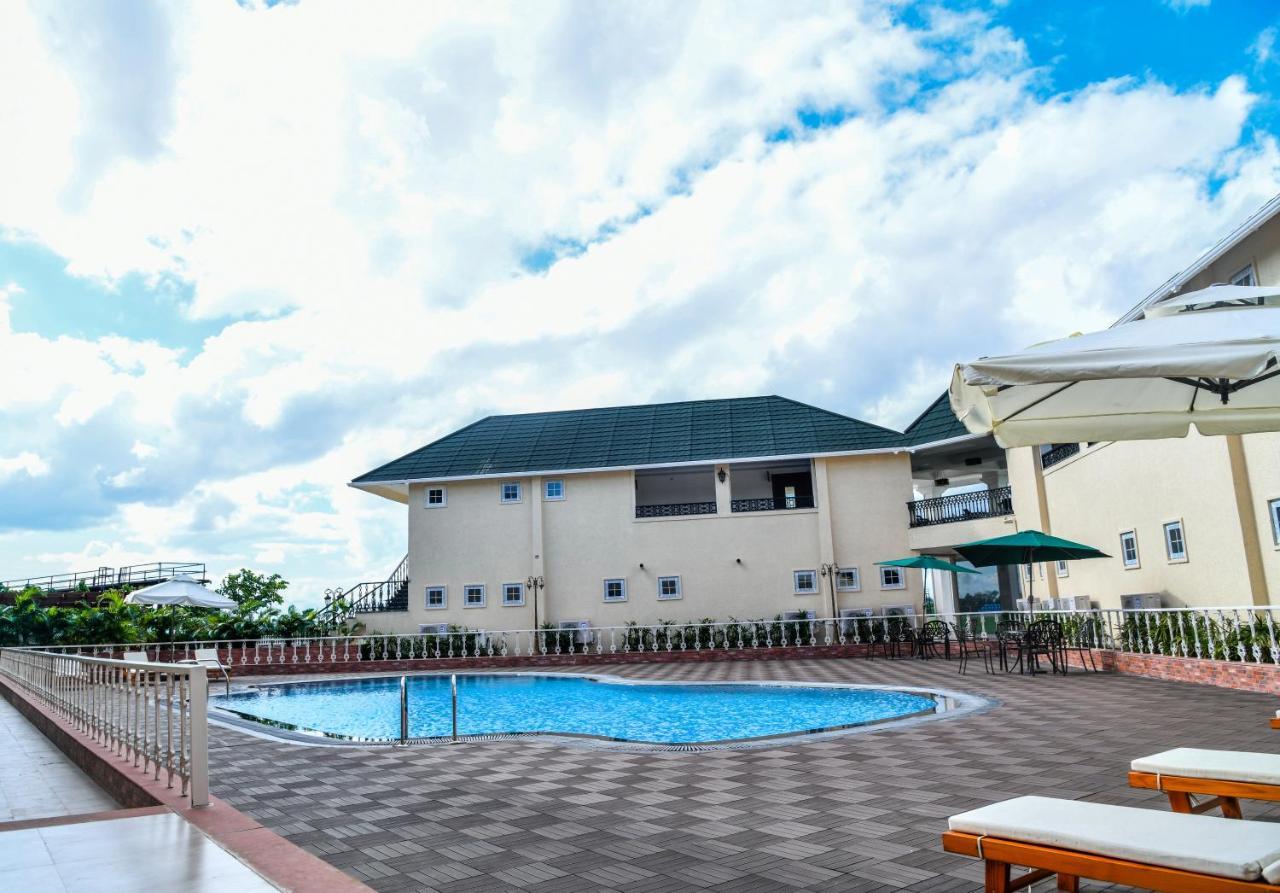 Faith Cricket Club & Resort Bhopál Kültér fotó